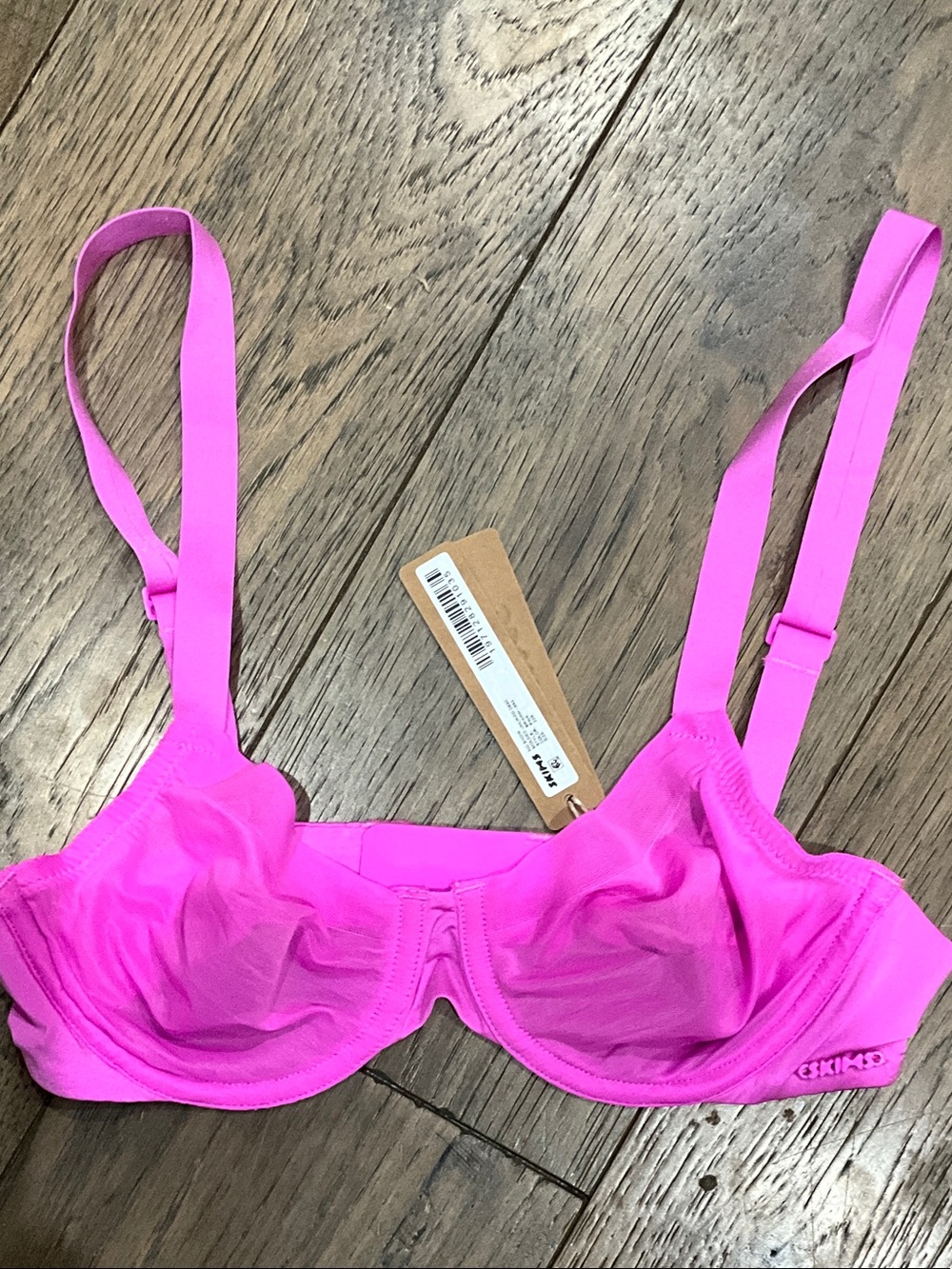 SKIMS Vibrant Hot Pink Underwire Bra